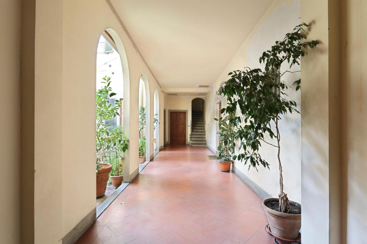 Apt. Ocra - Pauline Suites, Palazzo Borghese フィレンツェ エクステリア 写真